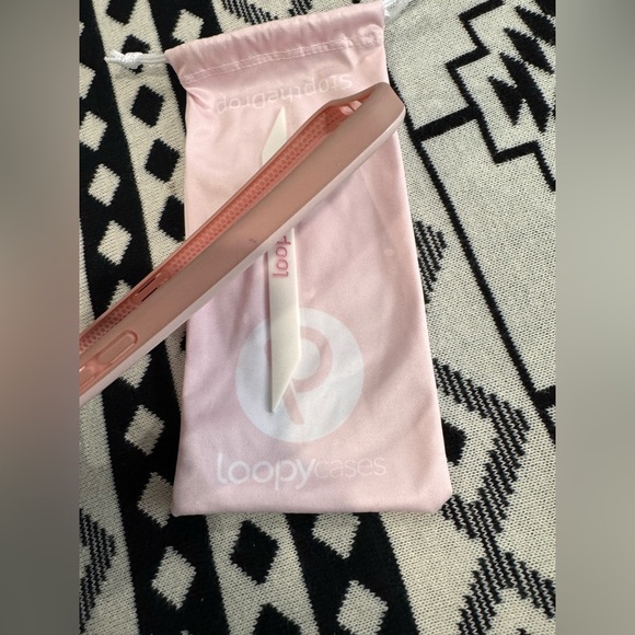 Loopy Case - Picture 4 of 6